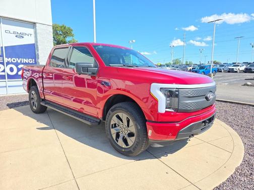 2025 Ford F-150 Lightning Flash