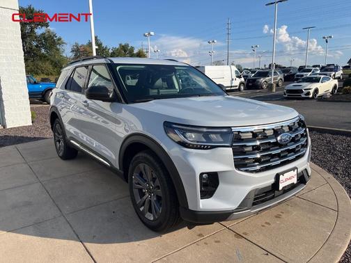 2025 Ford Explorer Active