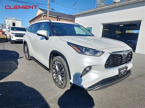 2022 Toyota Highlander Platinum