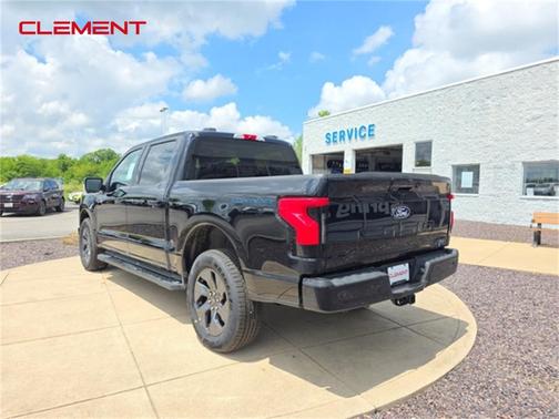 2025 Ford F-150 Lightning Flash