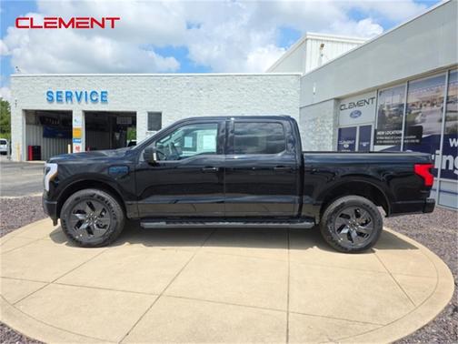 2025 Ford F-150 Lightning Flash