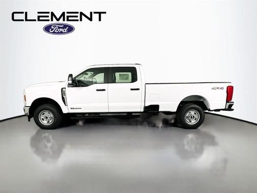 Oxford White 2026 Ford F-250 XL