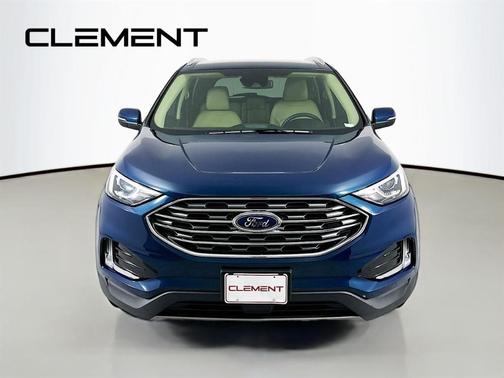 Green 2020 Ford Edge SEL
