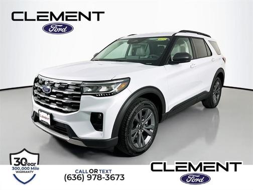 Space White Metallic 2026 Ford Explorer Active