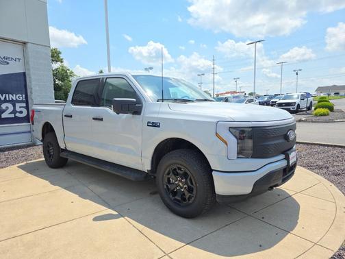 2025 Ford F-150 Lightning XLT