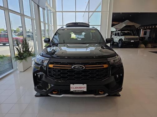 Agate Black Metallic 2026 Ford Explorer Tremor