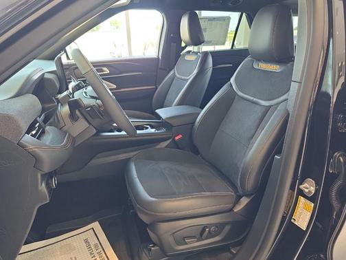 Agate Black Metallic 2026 Ford Explorer Tremor