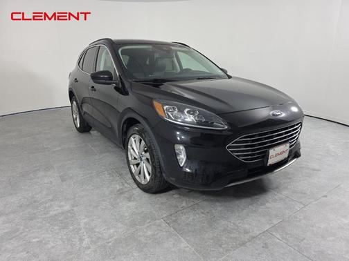 2022 Ford Escape Titanium