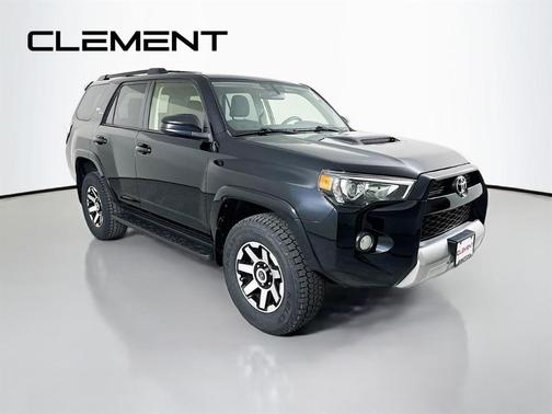 Midnight Black Metallic 2019 Toyota 4Runner Sport