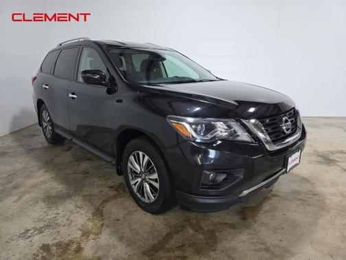 2018 Nissan Pathfinder SV