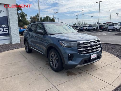 2025 Ford Explorer Active