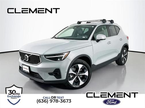 2024 Volvo XC40 B5 Plus Bright Theme