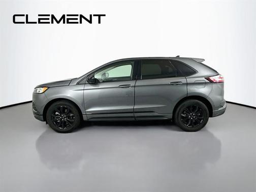 Gray Metallic 2024 Ford Edge SE