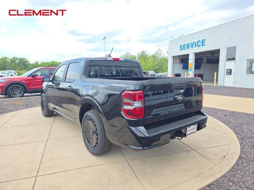 2025 Ford Maverick Lobo Standard