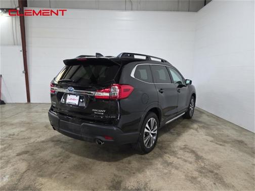 2022 Subaru Ascent Limited 8-Passenger