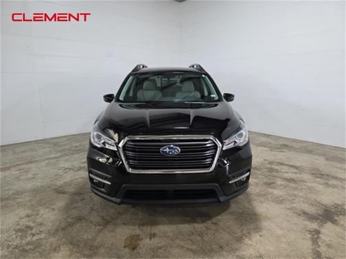 2022 Subaru Ascent Limited 8-Passenger