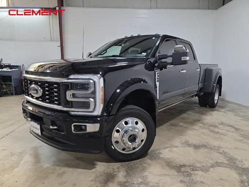 2023 Ford F-450 Platinum