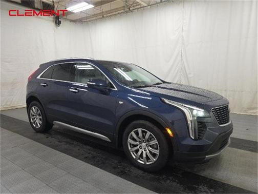 2022 Cadillac XT4 Premium Luxury
