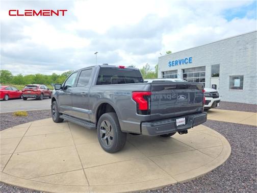 2025 Ford F-150 Lightning Flash