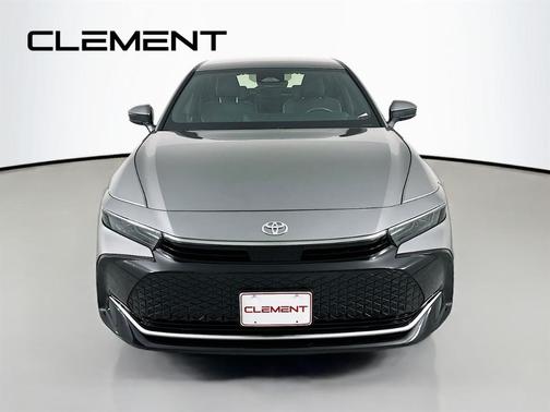 Metal 2023 Toyota Crown