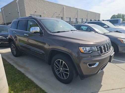 Walnut Brown 2017 Jeep Grand Cherokee Limited