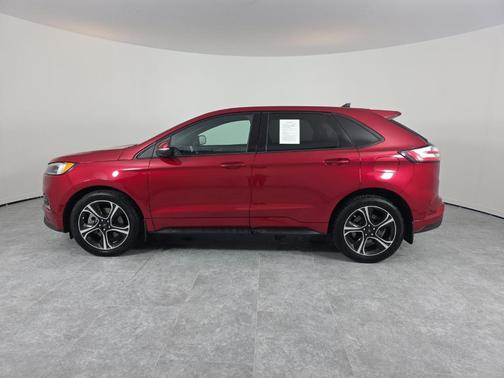 2021 Ford Edge ST