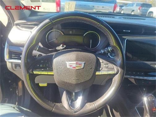 2020 Cadillac XT4 Premium Luxury