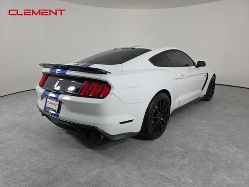 2017 Ford Shelby GT350 Base