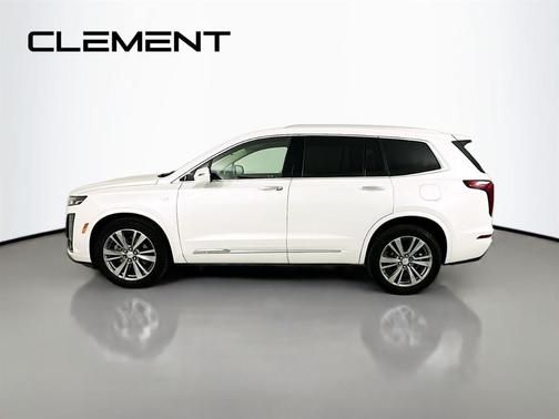 White 2022 Cadillac XT6 Premium Luxury AWD