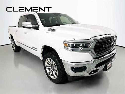 Bright White Clearcoat 2022 RAM 1500 Limited