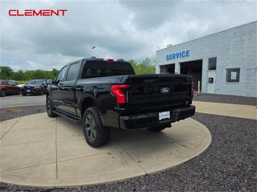 2025 Ford F-150 Lightning Flash