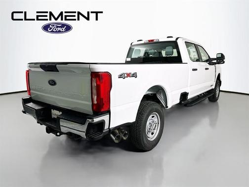 Oxford White 2026 Ford F-250 XL