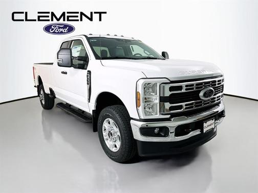 Oxford White 2026 Ford F-350 XLT