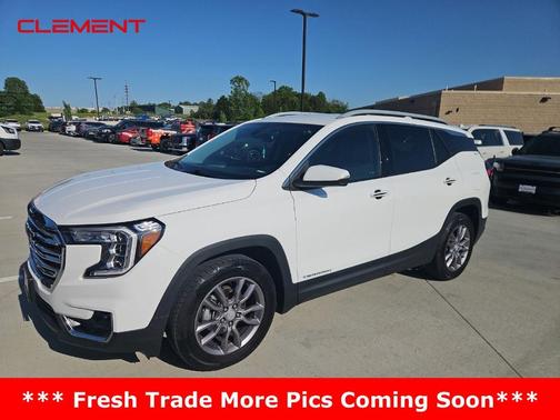 Summit White 2023 GMC Terrain SLT