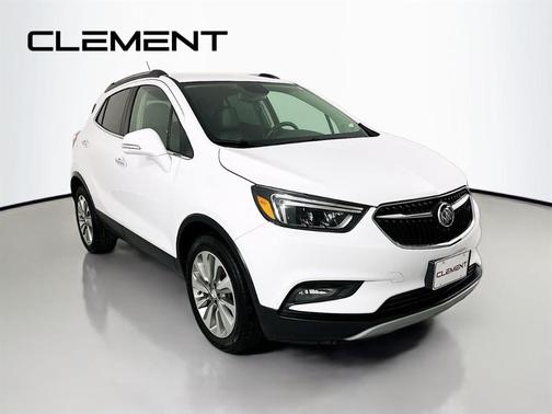 Summit White 2017 Buick Encore Essence