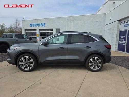 2025 Ford Escape Platinum