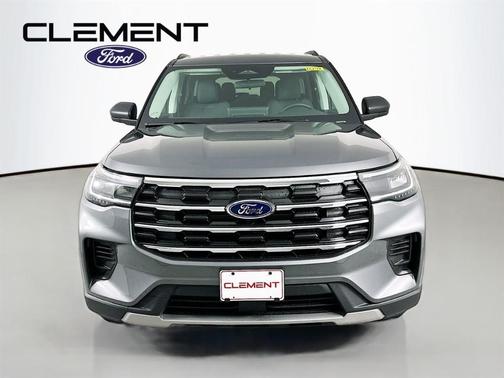 Carbonized Gray Metallic 2026 Ford Explorer Active