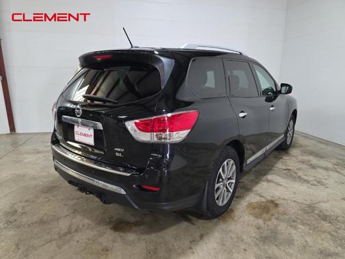 2014 Nissan Pathfinder SL