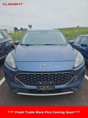 Blue Metallic 2020 Ford Escape SE