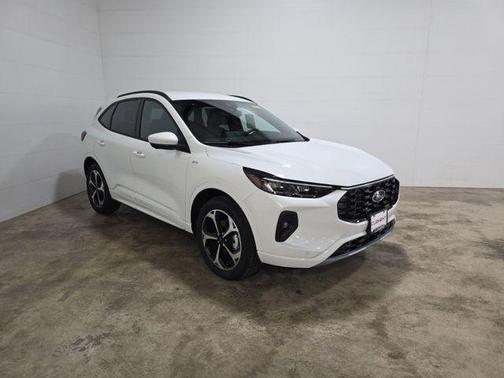 2025 Ford Escape ST-Line Elite