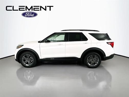 Star White 2026 Ford Explorer Active