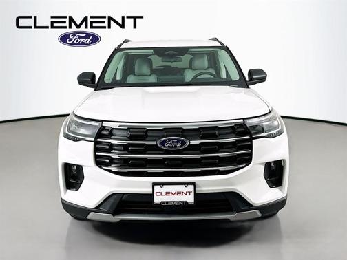 Star White 2026 Ford Explorer Active