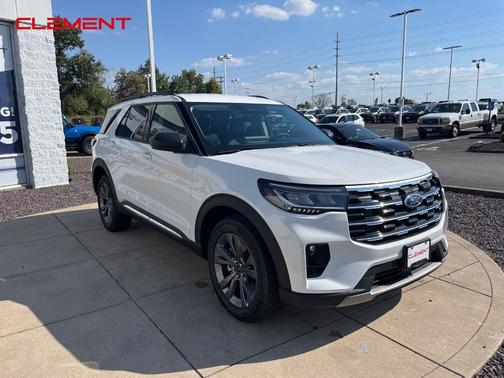 2025 Ford Explorer Active