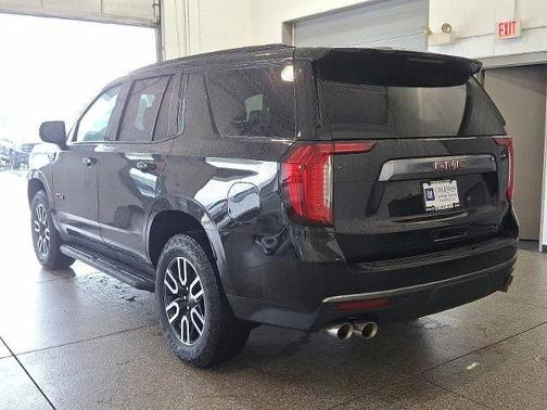 2024 GMC Yukon 4WD AT4