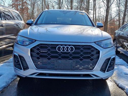 2023 Audi Q5 45 S line Premium