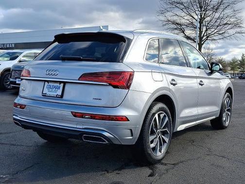2023 Audi Q5 45 S line Premium