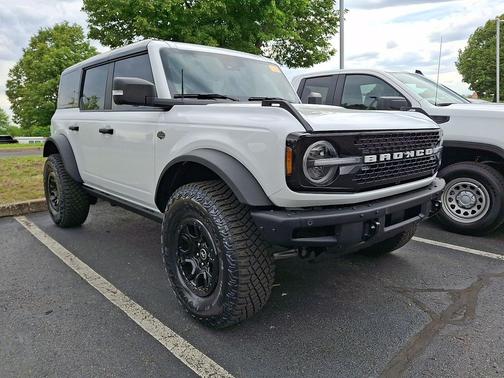 Oxford White 2024 Ford Bronco Wildtrak
