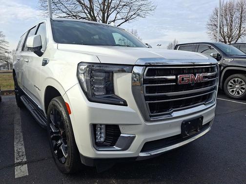 2022 GMC Yukon XL SLT