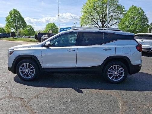 2022 GMC Terrain SLT