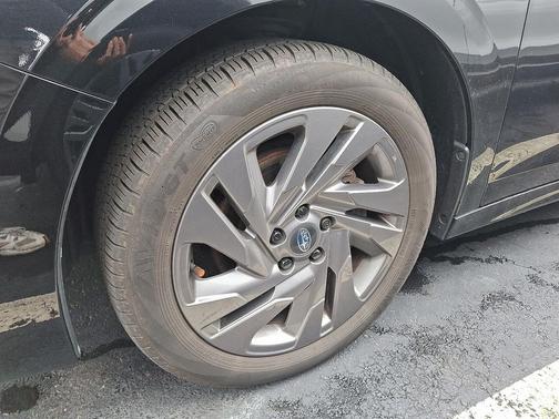 2023 Subaru Legacy Sport